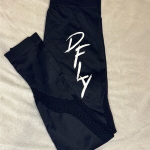 NUX DFLY Leggings – Size S 🌟 New w/o Tag